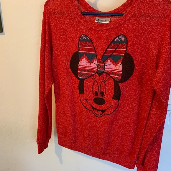 Red long sleeves shirt - Picture 2 of 3